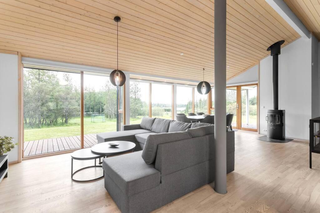 Scandinavian Villa In South Iceland Laugaras Kültér fotó