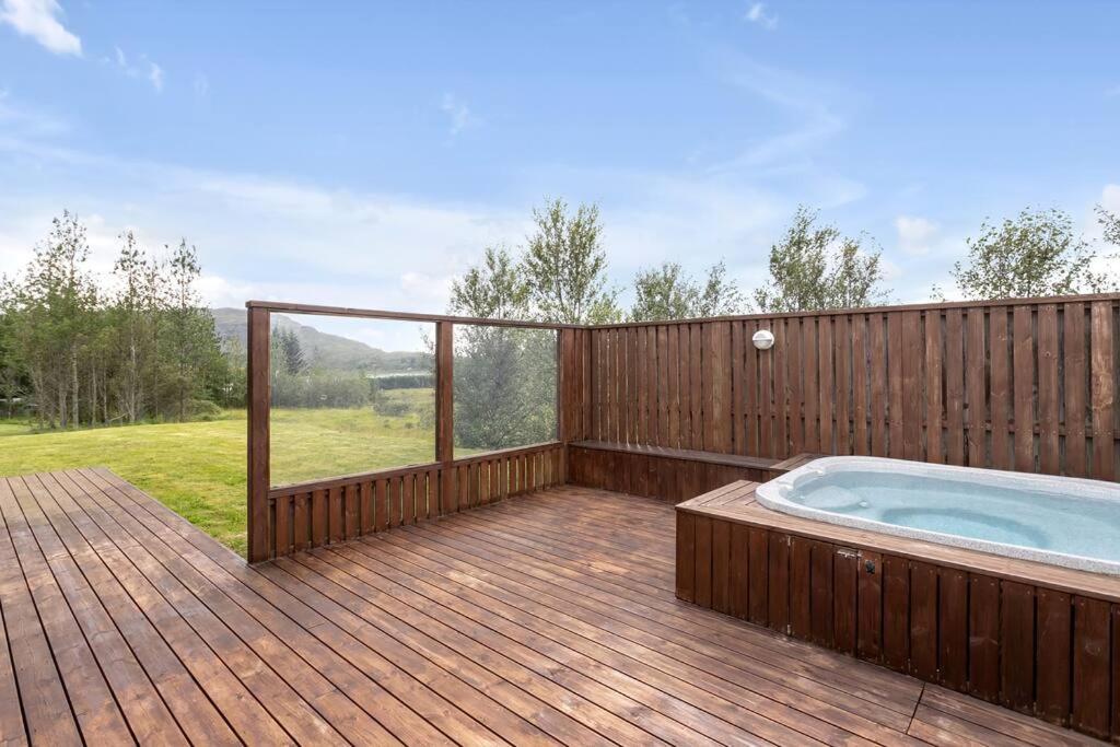 Scandinavian Villa In South Iceland Laugaras Kültér fotó
